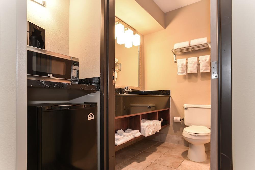 Comfort Inn & Suites Kansas City - Northeast Εξωτερικό φωτογραφία