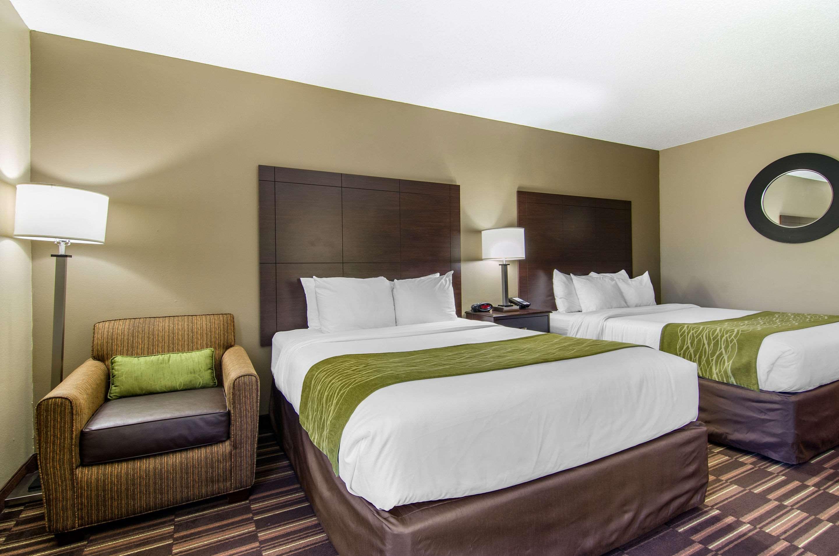 Comfort Inn & Suites Kansas City - Northeast Εξωτερικό φωτογραφία
