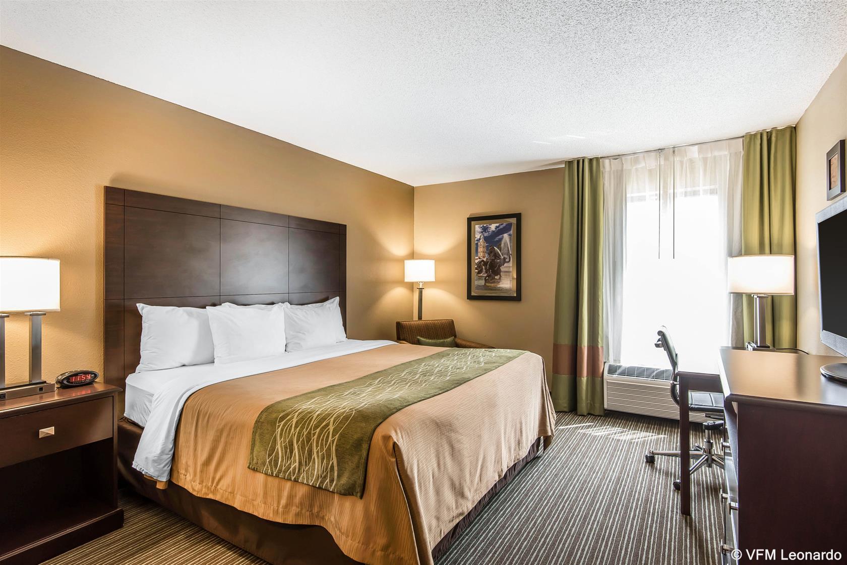 Comfort Inn & Suites Kansas City - Northeast Εξωτερικό φωτογραφία