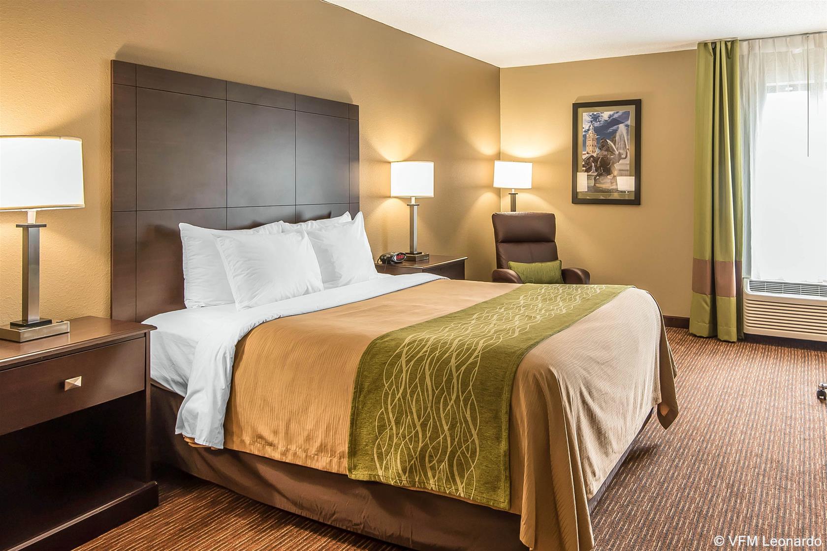 Comfort Inn & Suites Kansas City - Northeast Εξωτερικό φωτογραφία